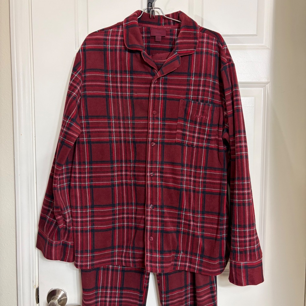 SKIMS Fleece Sleep Set Red Plaid Button Down Pajama Top and Pants Mens Size M